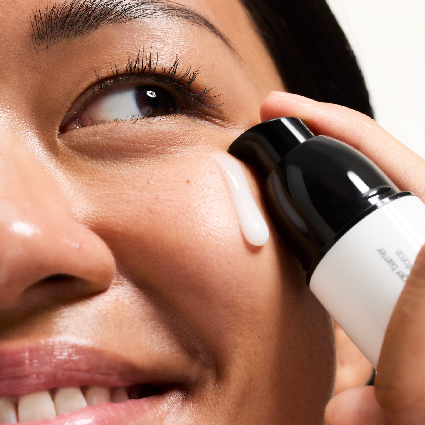 ectoin-hydro-barrier-serum-e0 Ectoin-Globals_Texture-bottle.jpg