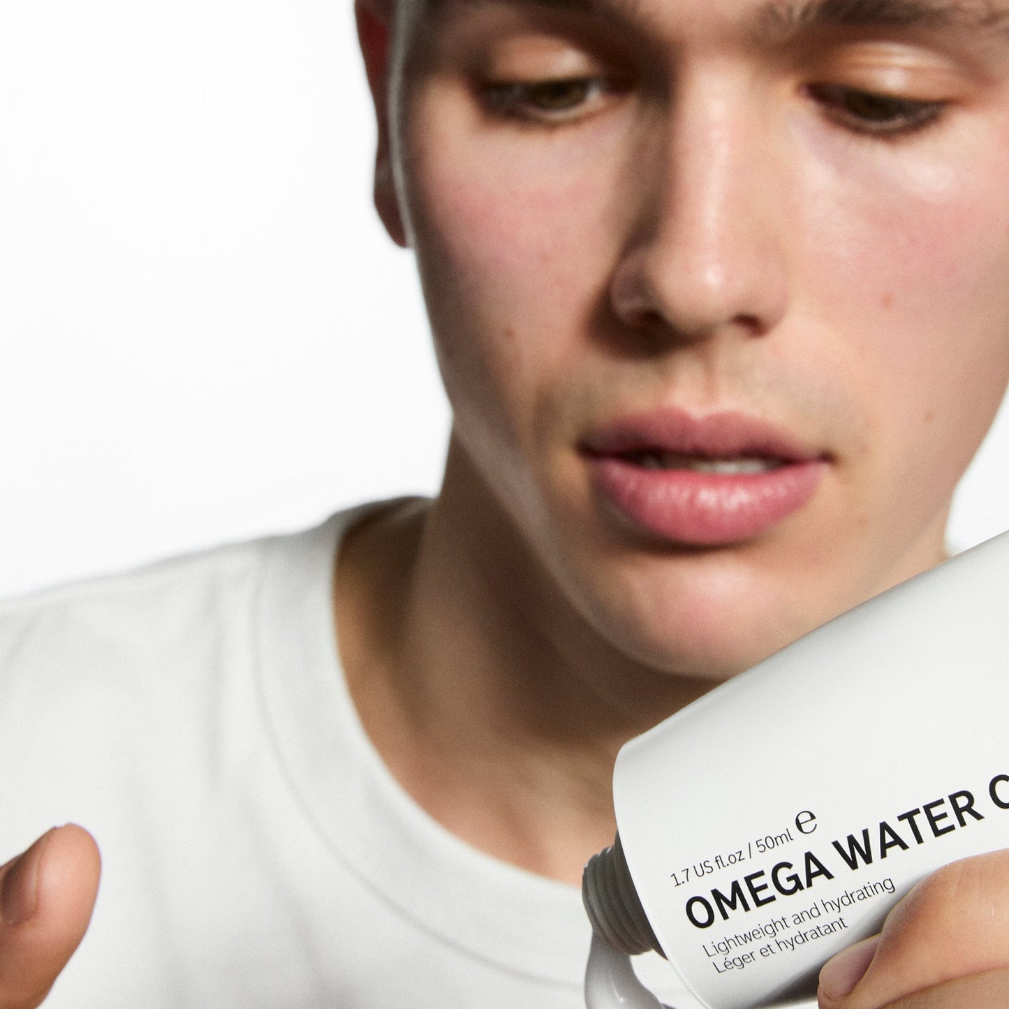 supersize-omega-water-cream-duo-p5 Omega100_Model_2000x2000_62065fcd-8c1b-4831-aefc-6f05325600fd.jpg